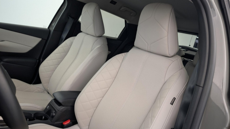 Photo 16 de l'offre de DS DS3 PureTech 130 EAT8 Esprit de Voyage à 21222€ chez Carlyss automobiles Vitré