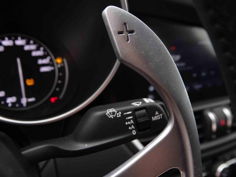 Photo 20 de l'offre de ALFA ROMEO Giulia 2.0 Turbo Q4 AT8 Veloce à 35656€ chez Carlyss automobiles Vitré