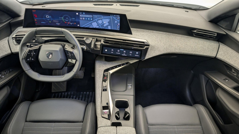 Photo 13 de l'offre de PEUGEOT 3008 NOUVEAU HYBRID 136 E-DCS6 ALLURE à 29443€ chez Carlyss automobiles Vitré