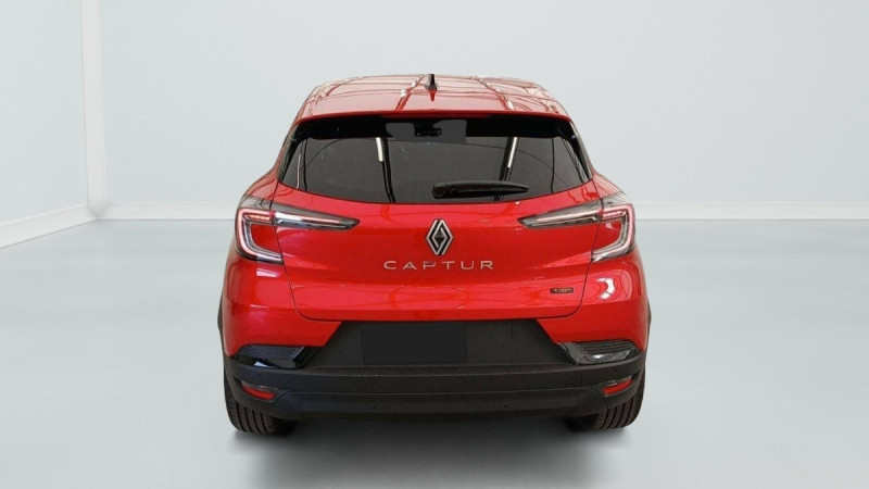 Photo 4 de l'offre de RENAULT CAPTUR Captur E-Tech full hybrid 160 ch Techno à 28998€ chez Carlyss automobiles Vitré
