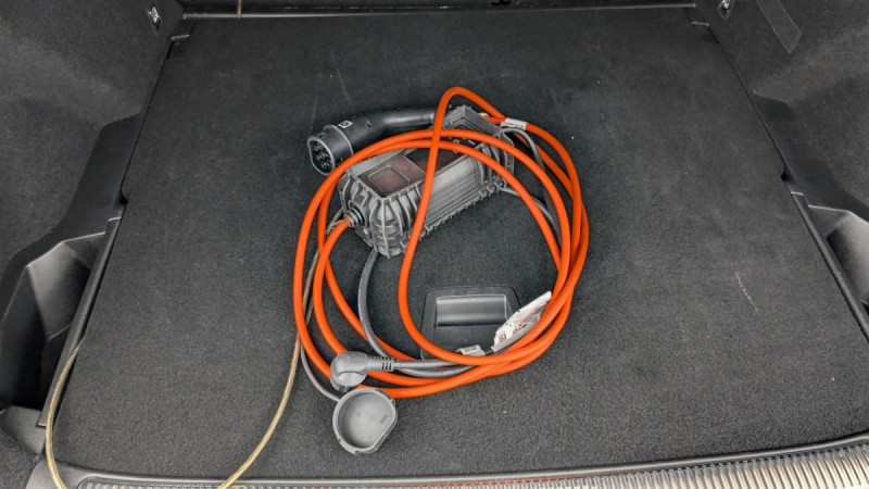 Photo 21 de l'offre de DS DS7 Crossback Hybride E-Tense 300 EAT8 4x4 Rivoli à 29080€ chez Carlyss automobiles Vitré