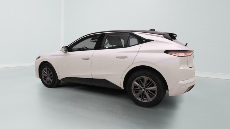 Photo 3 de l'offre de DS DS4 1.2 T 130 EAT8 Bastille à 24198€ chez Carlyss automobiles Vitré