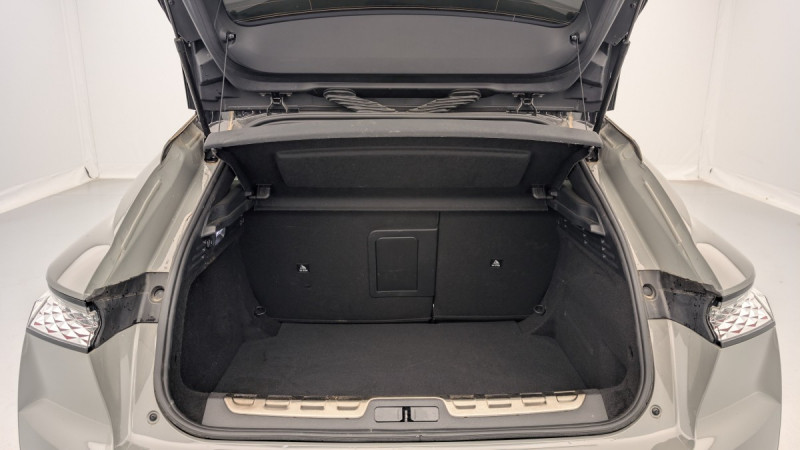 Photo 11 de l'offre de DS DS4 PureTech 130 EAT8 Rivoli à 23310€ chez Carlyss automobiles Vitré