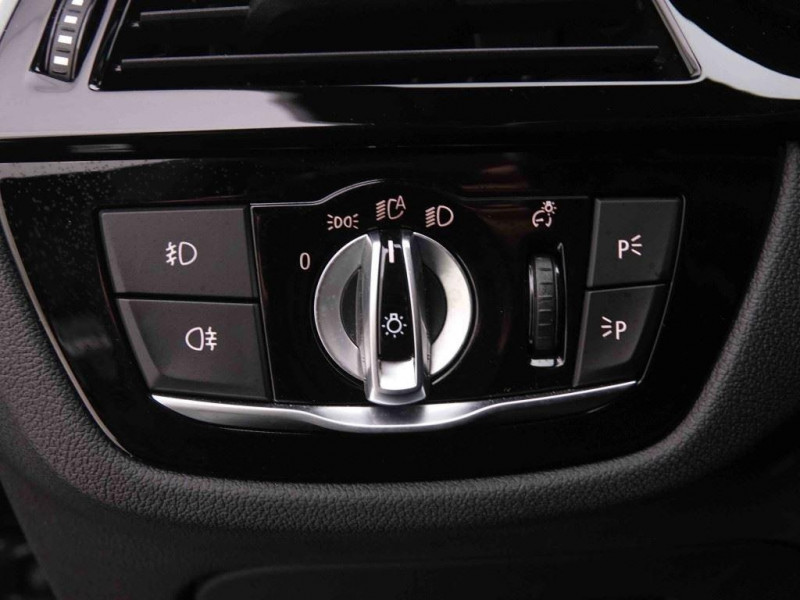 Photo 10 de l'offre de Bmw 5 520i 184 Touring Steptronic M-Pack à 43298€ chez Carlyss automobiles Vitré