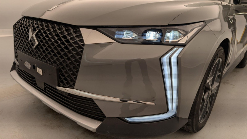 Photo 22 de l'offre de DS DS4 PureTech 130 EAT8 Cross Rivoli à 23638€ chez Carlyss automobiles Vitré