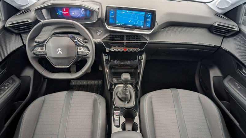 Photo 13 de l'offre de PEUGEOT 208 PureTech 100 S&S BVM6 Allure Pack à 16622€ chez Carlyss automobiles Vitré