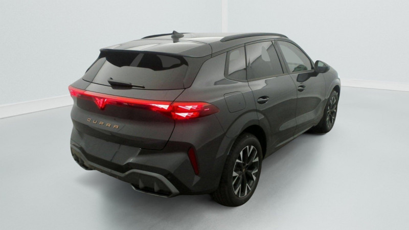 Photo 7 de l'offre de Cupra Terramar 1.5 eHybrid 204 ch DSG6 V à 40998€ chez Carlyss automobiles Vitré