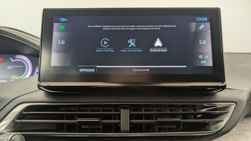 Photo 19 de l'offre de PEUGEOT 3008 Hybrid 136 e-DCS6 GT à 25998€ chez Carlyss automobiles Vitré