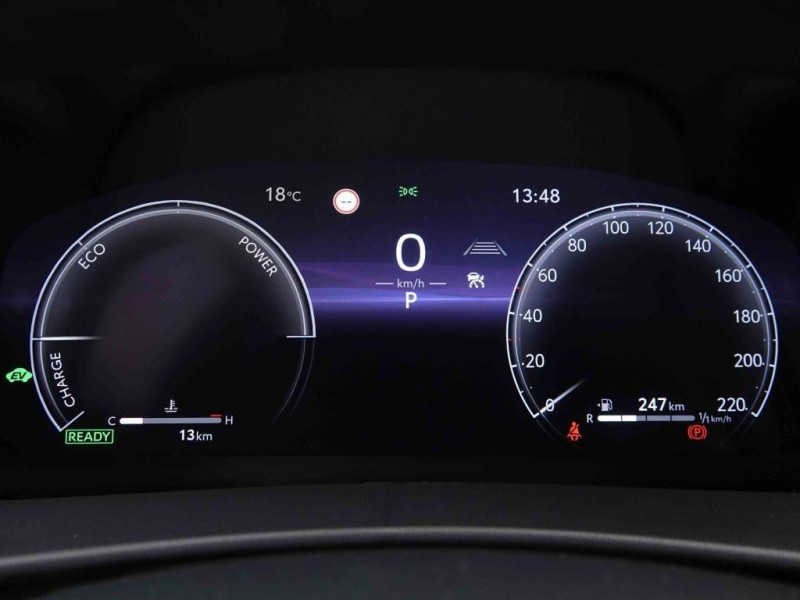 Photo 6 de l'offre de TOYOTA C-HR 1.8 Hybrid 140 CVT Dynamic à 30905€ chez Carlyss automobiles Vitré