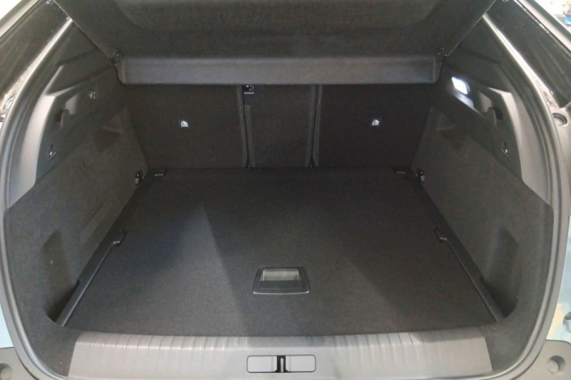 Photo 10 de l'offre de PEUGEOT 3008 Hybrid 136 e-DCS6 GT à 33898€ chez Carlyss automobiles Vitré