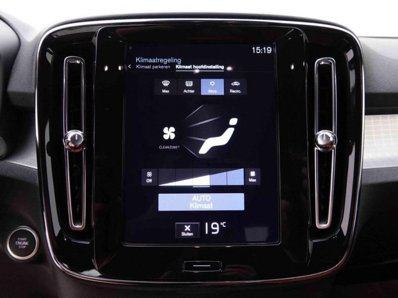 Photo 11 de l'offre de VOLVO XC40 1.5 T5 180 PHEV Momentum Pro à 28702€ chez Carlyss automobiles Vitré