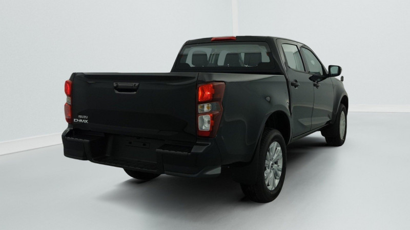 Photo 7 de l'offre de ISUZU D-MAX 1.9 4X4 CREW CAB N60 B.B +  AT 4 PLACES à 44500€ chez Carlyss automobiles Vitré