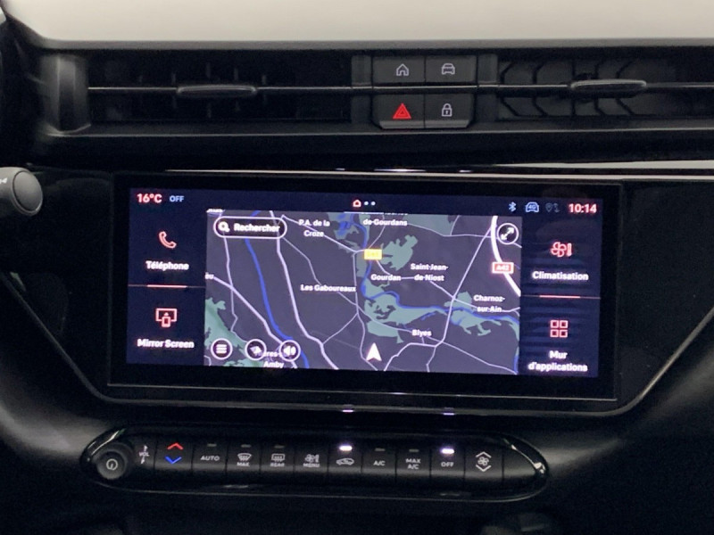 Photo 18 de l'offre de Alfa Romeo Junior 1.2 Ibrida 145 ch eDCT6 Speciale à 31998€ chez Carlyss automobiles Vitré