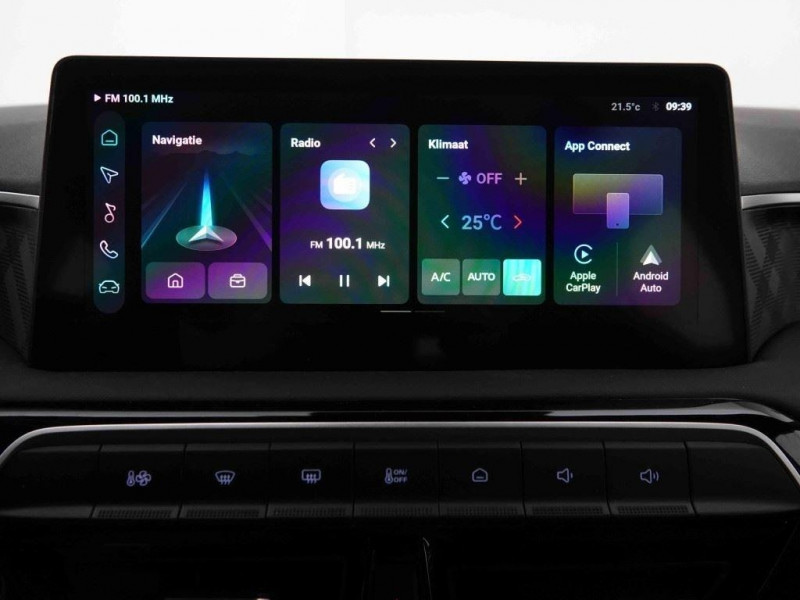 Photo 12 de l'offre de MG Motor MG3 1.5 HYBRID à 23498€ chez Carlyss automobiles Vitré