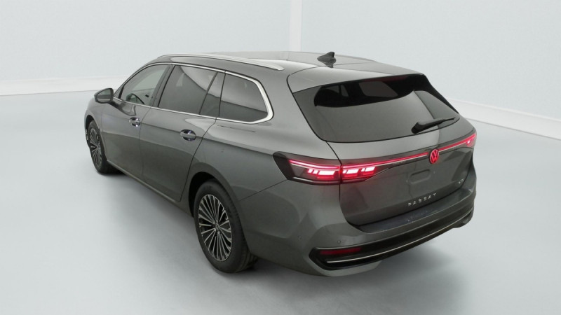 Photo 5 de l'offre de VOLKSWAGEN Passat 1.5 eTSI OPF 150 DSG7 Elegance à 39598€ chez Carlyss automobiles Vitré