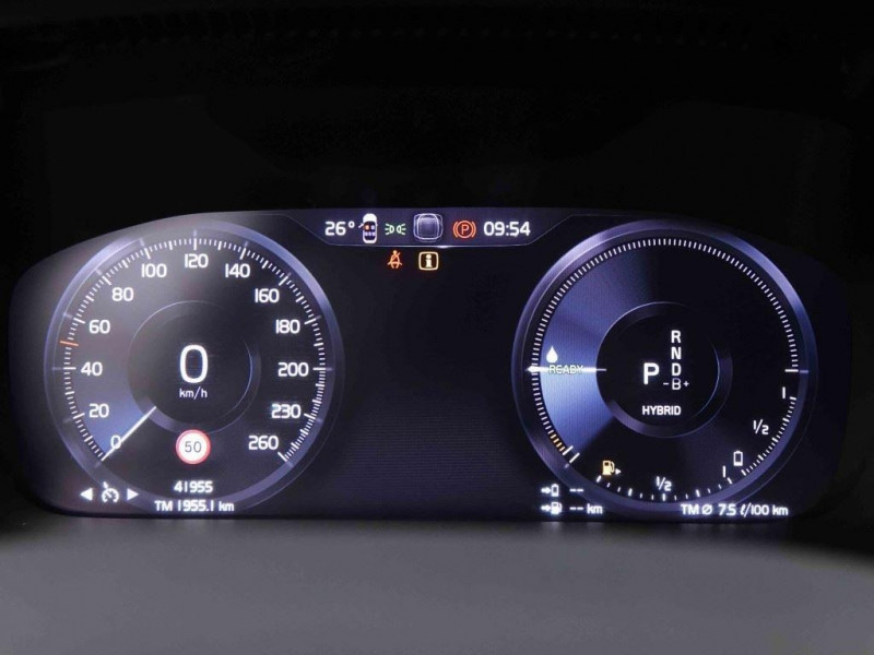 Photo 18 de l'offre de VOLVO XC40 1.5 T4 Recharge 211 PHEV Inscription à 31702€ chez Carlyss automobiles Vitré