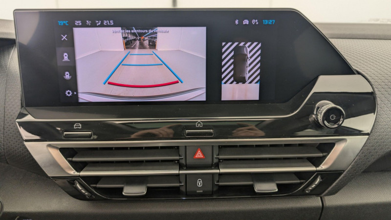 Photo 22 de l'offre de CITROEN C4 PureTech 130 S&S BVM6 Shine à 15804€ chez Carlyss automobiles Vitré