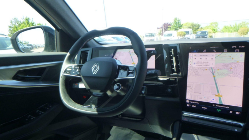 Photo 11 de l'offre de Renault Austral Austral E-Tech full hybrid 200 GSR2 Techno esprit Alpine à 36998€ chez Carlyss automobiles Vitré