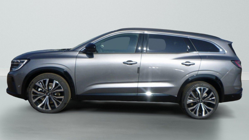 Photo 2 de l'offre de RENAULT ESPACE VI Espace E-Tech full hybrid 200 GSR2 Iconic à 44798€ chez Carlyss automobiles Vitré