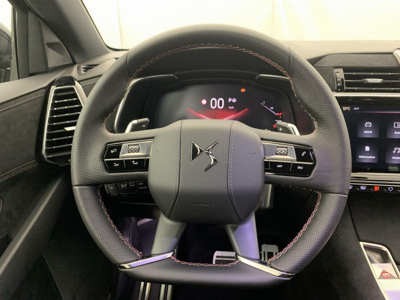 Photo 14 de l'offre de DS DS7 BlueHDi 130 EAT8 Pallas à 33998€ chez Carlyss automobiles Vitré