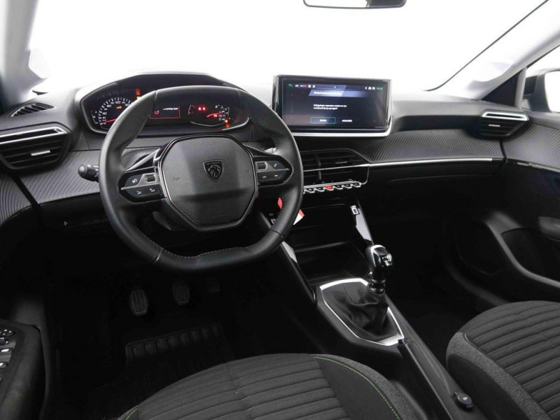 Photo 6 de l'offre de PEUGEOT 208 PureTech 100 S&S BVM6 Active à 17498€ chez Carlyss automobiles Vitré