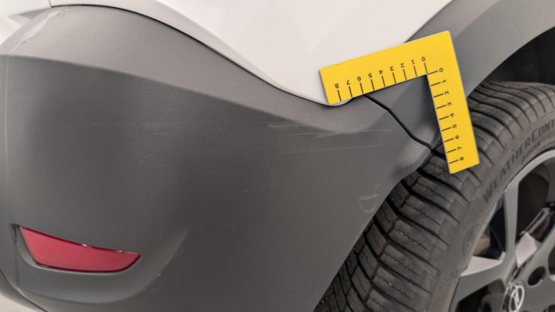 Photo 26 de l'offre de OPEL Crossland 1.2 Turbo 130 ch BVA6 GS Line à 14998€ chez Carlyss automobiles Vitré