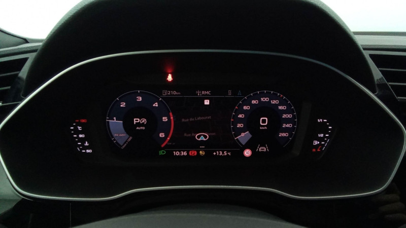 Photo 9 de l'offre de AUDI Q3 Sportback Q3 Sportback 35 TDI 150 ch S tronic 7 S line à 39598€ chez Carlyss automobiles Vitré