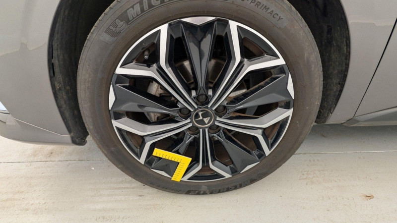 Photo 28 de l'offre de DS DS4 PureTech 130 EAT8 Rivoli à 22652€ chez Carlyss automobiles Vitré