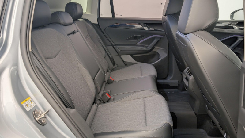 Photo 10 de l'offre de VOLKSWAGEN TIGUAN NOUVEAU 1.5 eTSI 150CV DSG7 LIFE PLUS à 37998€ chez Carlyss automobiles Vitré