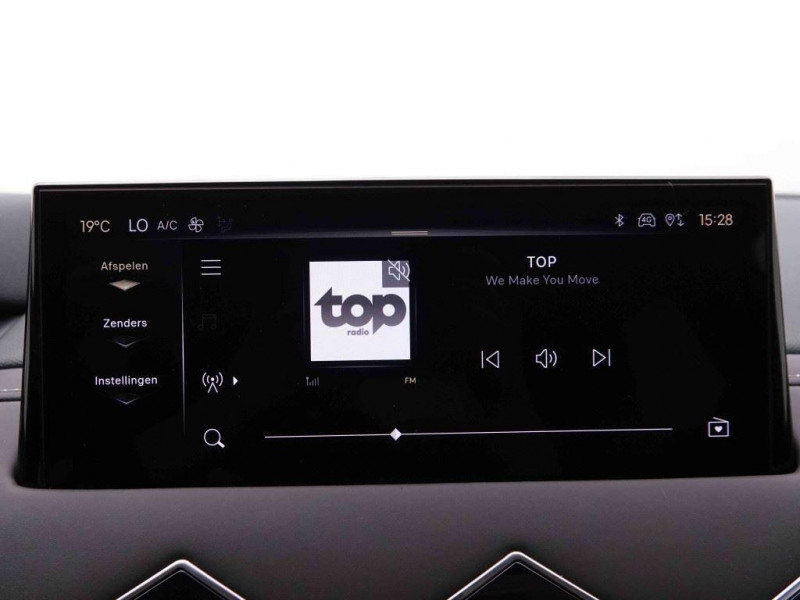 Photo 9 de l'offre de DS DS3 Crossback 1.2 T 130 EAT8 Antoine De Saint Exupery à 25518€ chez Carlyss automobiles Vitré