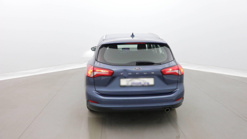 Photo 9 de l'offre de FORD Focus SW Focus SW 1.5 EcoBlue 120 S&S BVA8 Trend Business à 19598€ chez Carlyss automobiles Vitré