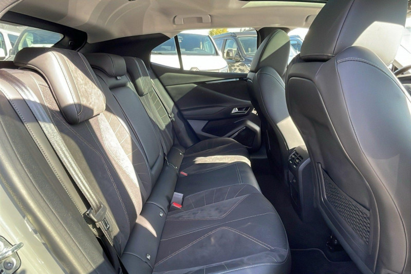 Photo 10 de l'offre de DS DS4 PureTech 130 EAT8 Performance Line+ à 22280€ chez Carlyss automobiles Vitré