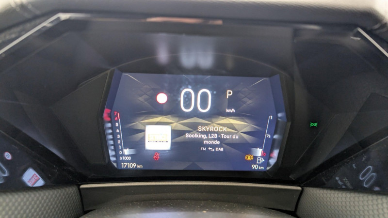 Photo 22 de l'offre de DS DS4 PureTech 130 EAT8 Rivoli à 23723€ chez Carlyss automobiles Vitré