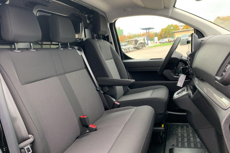 Photo 18 de l'offre de CITROEN Jumpy Fourgon M BLUEHDI 180 S&S EAT8 à 29757€ chez Carlyss automobiles Vitré