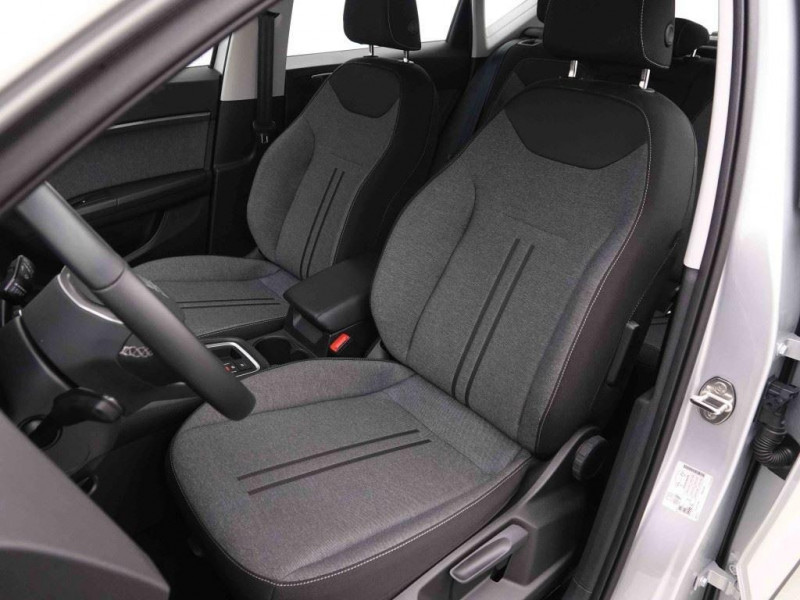 Photo 4 de l'offre de SEAT Ateca 1.5 TSi ACT 150 Style à 24210€ chez Carlyss automobiles Vitré