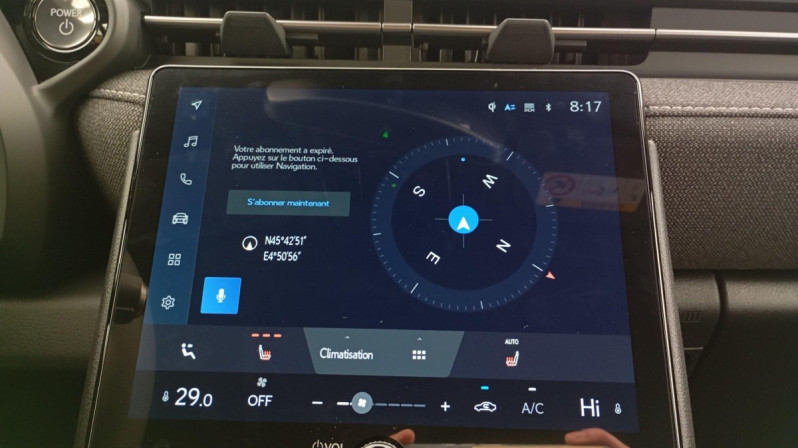 Photo 15 de l'offre de Lexus LBX 2WD Business à 31998€ chez Carlyss automobiles Vitré