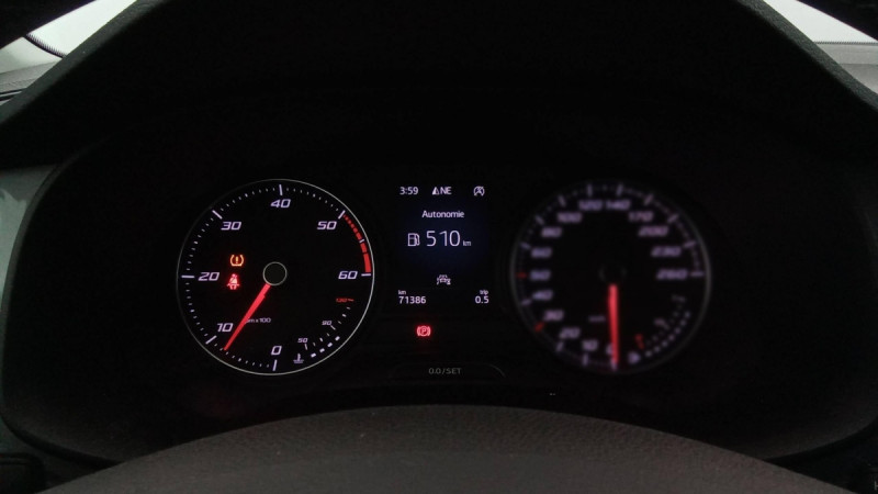 Photo 6 de l'offre de SEAT Ateca Ateca 1.6 TDI 115 ch Start/Stop Ecomotive Style à 23598€ chez Carlyss automobiles Vitré