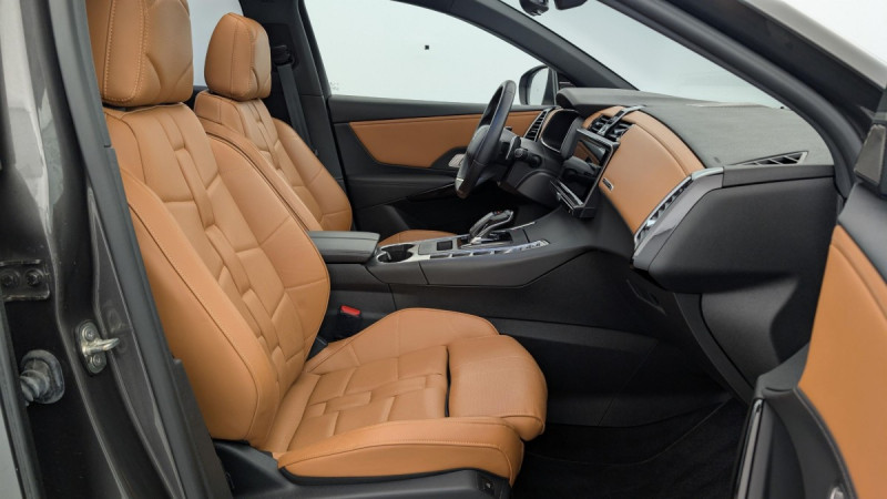 Photo 9 de l'offre de DS DS7 Crossback Hybride E-Tense 300 EAT8 4x4 Rivoli à 29080€ chez Carlyss automobiles Vitré