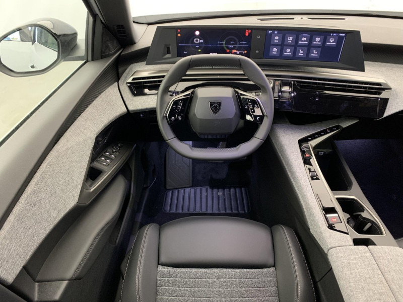 Photo 13 de l'offre de PEUGEOT 3008 Hybrid 145 e-DCS6 Allure à 28998€ chez Carlyss automobiles Vitré