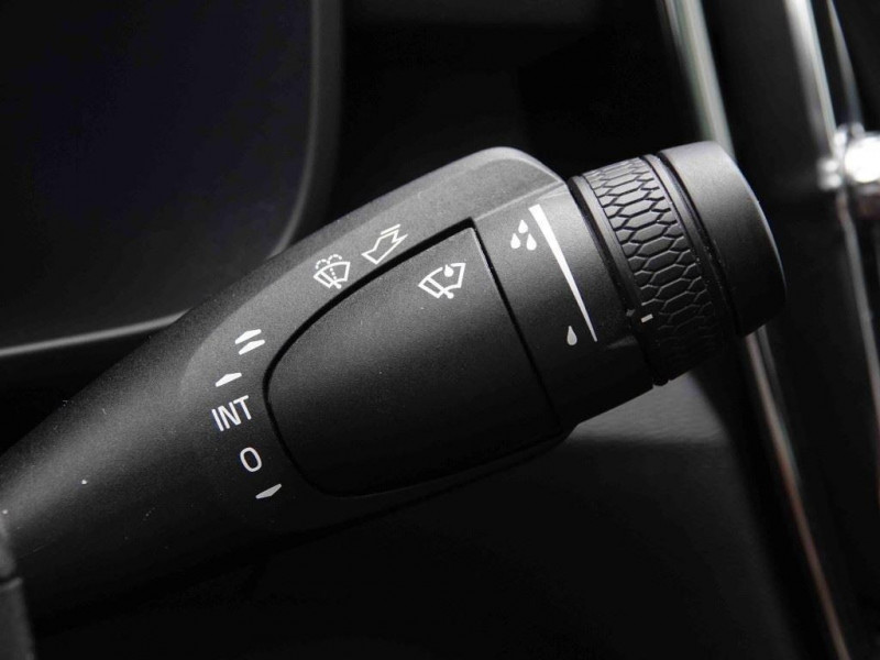 Photo 16 de l'offre de Volvo C40 Recharge 408 AWD Twin Engine Plus à 38102€ chez Carlyss automobiles Vitré