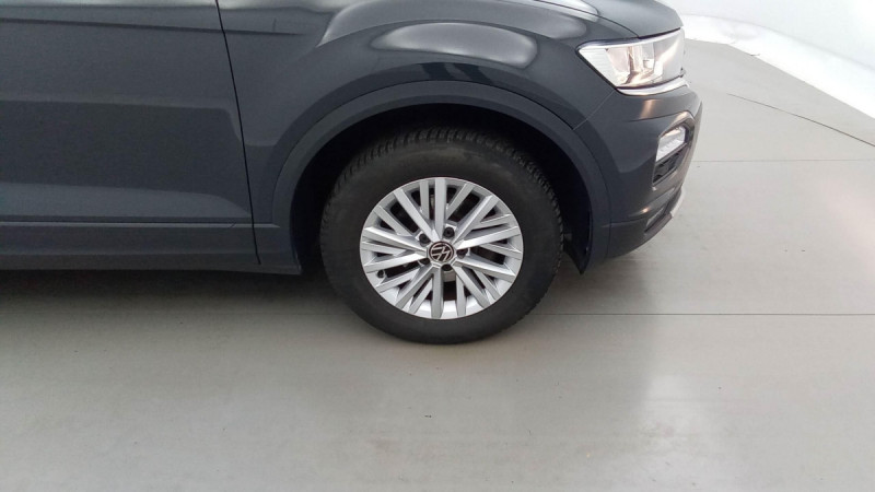 Photo 9 de l'offre de VOLKSWAGEN T-roc T-Roc 1.0 TSI 115 Start/Stop BVM6 Lounge à 21198€ chez Carlyss automobiles Vitré