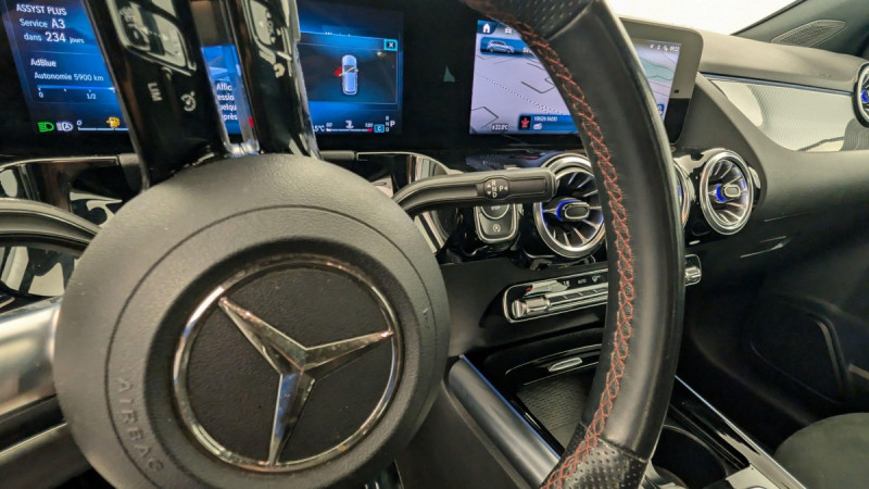 Photo 22 de l'offre de MERCEDES-BENZ CLASSE B 200 d 8G-DCT AMG Line à 29043€ chez Carlyss automobiles Vitré