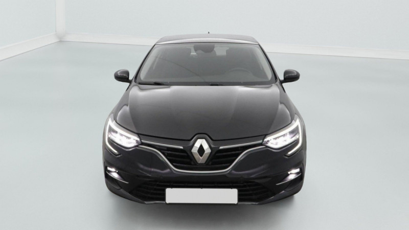 Photo 2 de l'offre de RENAULT Megane IV Berline Mégane IV Berline Blue dCi 115 EDC - 21N Business à 19198€ chez Carlyss automobiles Vitré