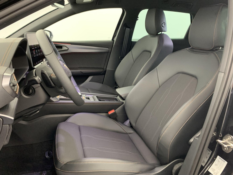 Photo 21 de l'offre de Cupra LEON Sportstourer eHybrid 204 ch DSG6 V à 33998€ chez Carlyss automobiles Vitré