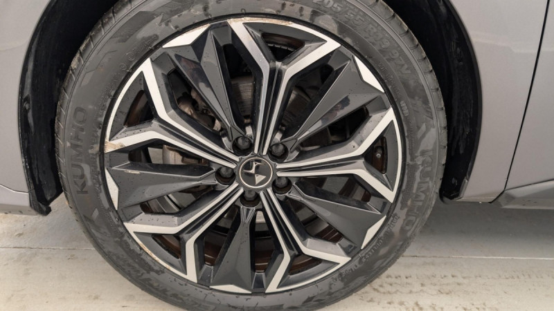 Photo 25 de l'offre de DS DS4 PureTech 130 EAT8 Rivoli à 25010€ chez Carlyss automobiles Vitré