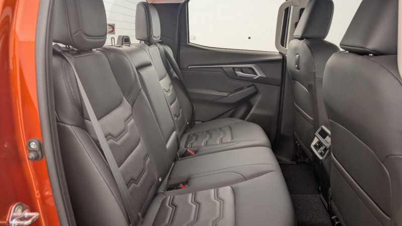 Photo 10 de l'offre de ISUZU D-MAX N60 CREW CAB 1.9 164 CH 4X4 BVA F à 50597€ chez Carlyss automobiles Vitré