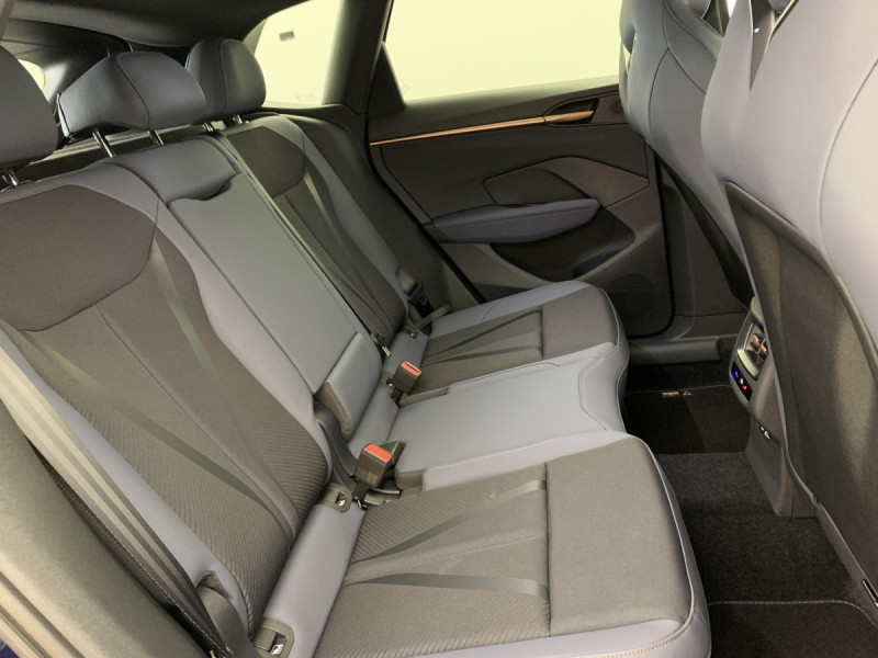 Photo 10 de l'offre de Cupra Terramar 1.5 eTSI Hybrid 150 ch DSG7 V à 36998€ chez Carlyss automobiles Vitré