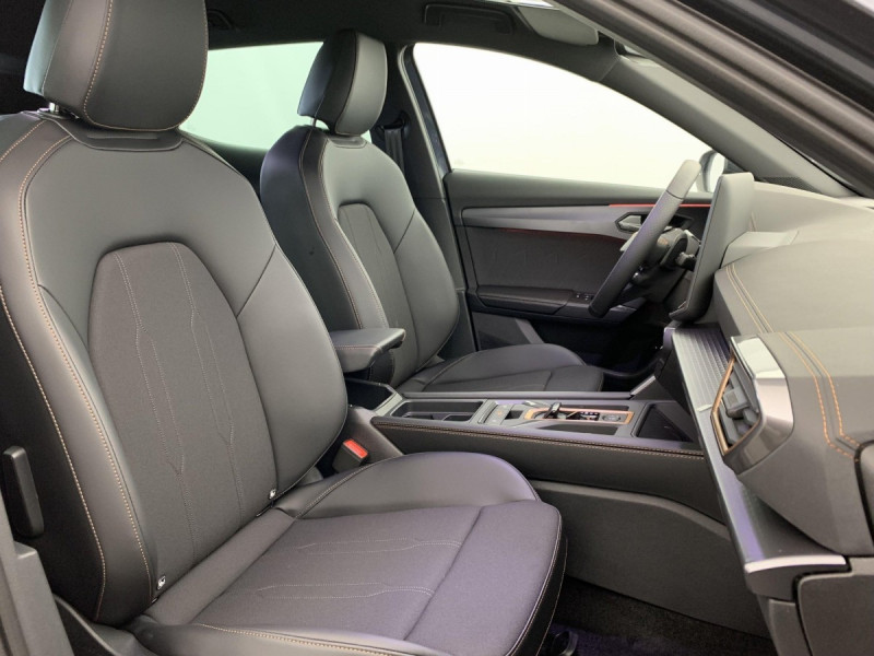 Photo 9 de l'offre de Cupra FORMENTOR NOUVEAU 1.5 ETSI HYBRID 150 CH DSG7 V à 34598€ chez Carlyss automobiles Vitré