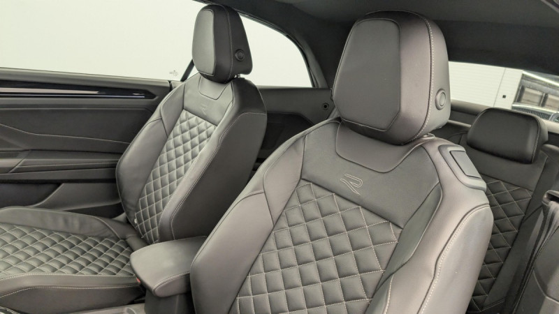 Photo 15 de l'offre de Volkswagen T-roc Cabriolet 1.5 TSI EVO 150 START/STOP DSG7 R-LINE à 29233€ chez Carlyss automobiles Vitré