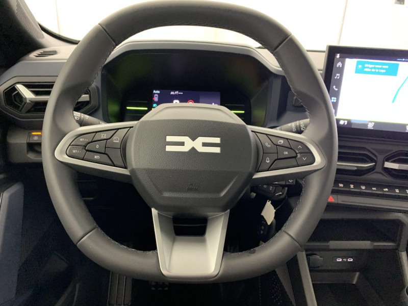 Photo 23 de l'offre de DACIA DUSTER TCe 130 4x4 Expression à 24998€ chez Carlyss automobiles Vitré